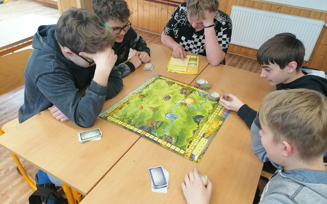 Ekoden ve znamení pokusů, her a kreativity