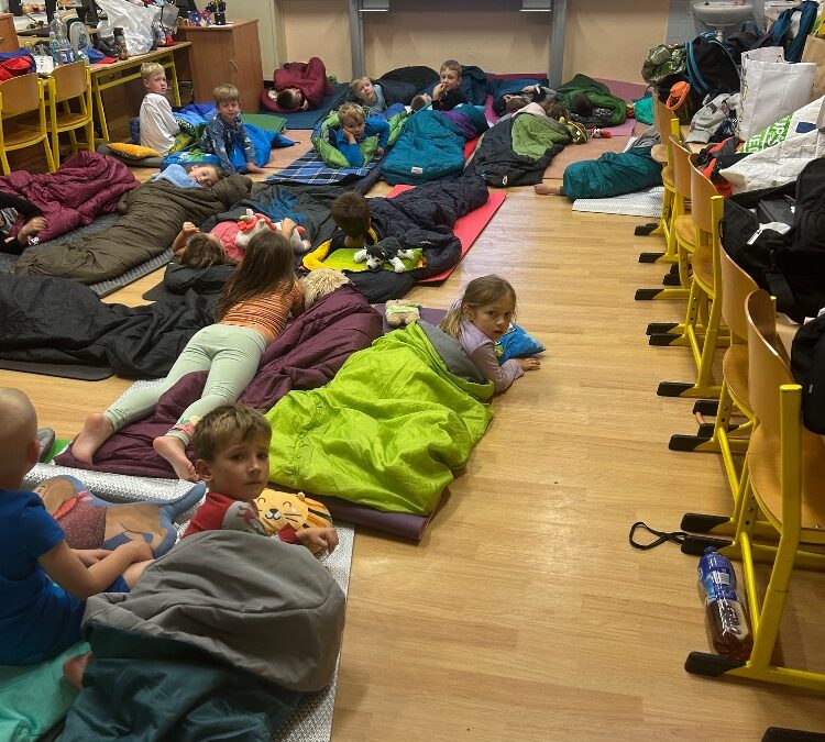 Družina: Dobrodružství s přespáním