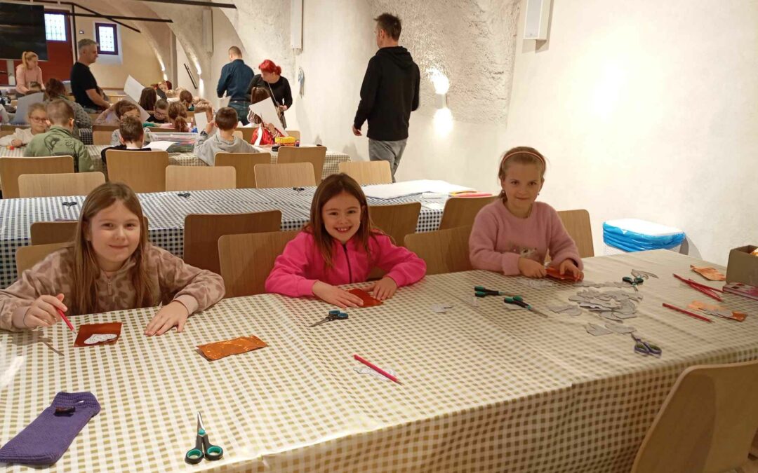 Svatomartinské tvoření dětí ze školní družiny