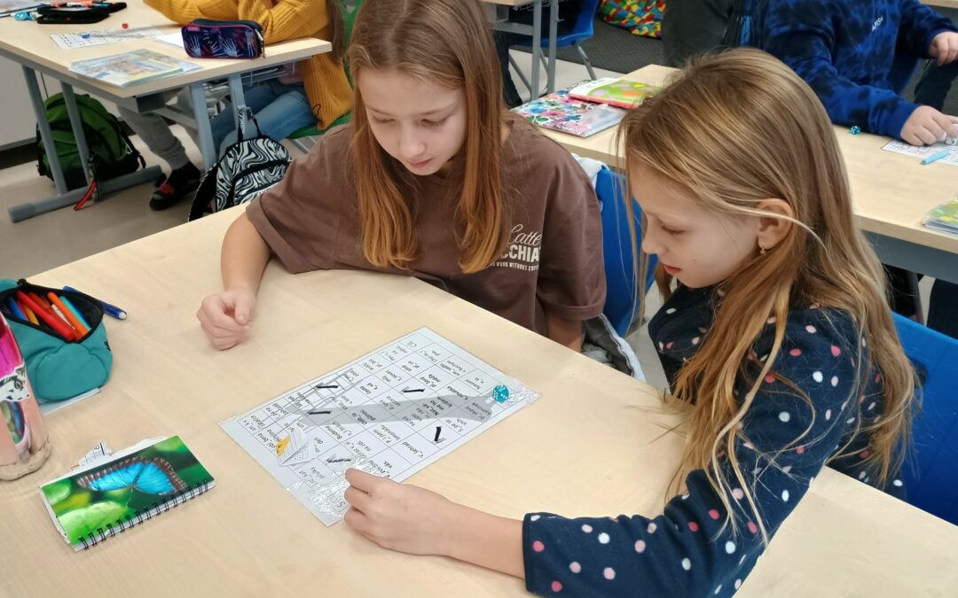 4. E: Pár fotek z češtiny a vánoční výzdoba