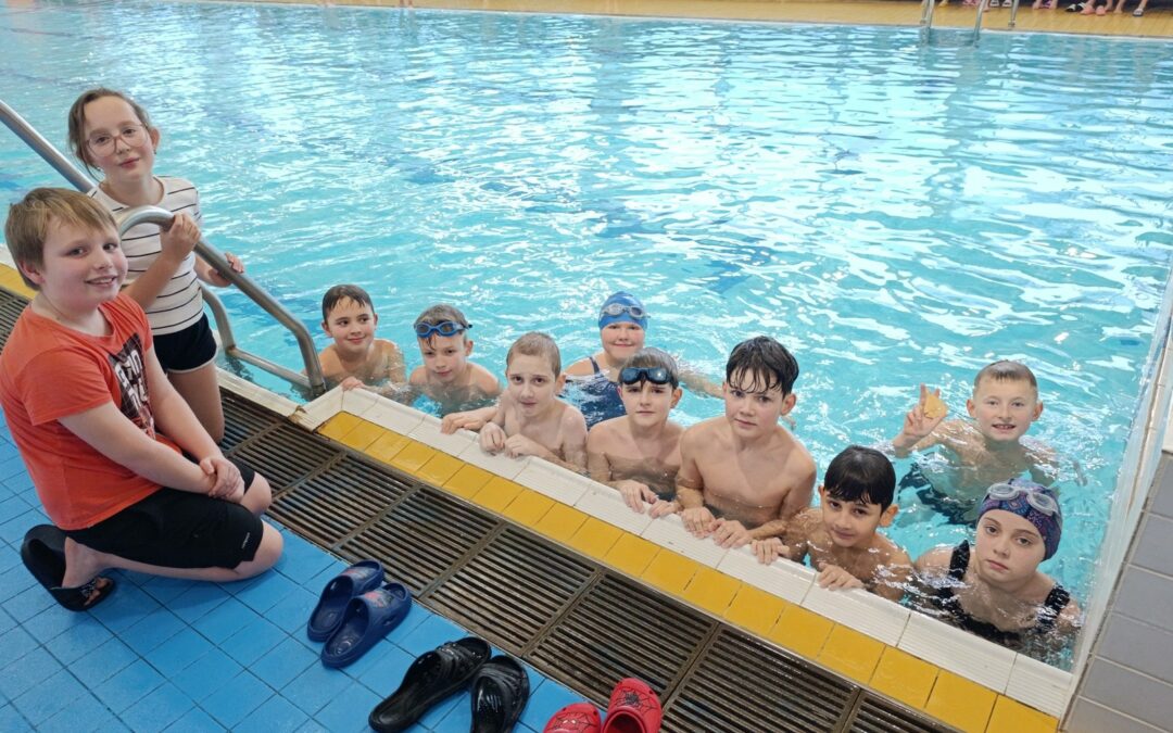 3. B, 3. E, 3. F: Plavecký výcvik